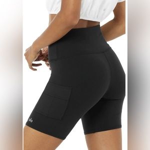 Alo High Waist Cargo Biker Short